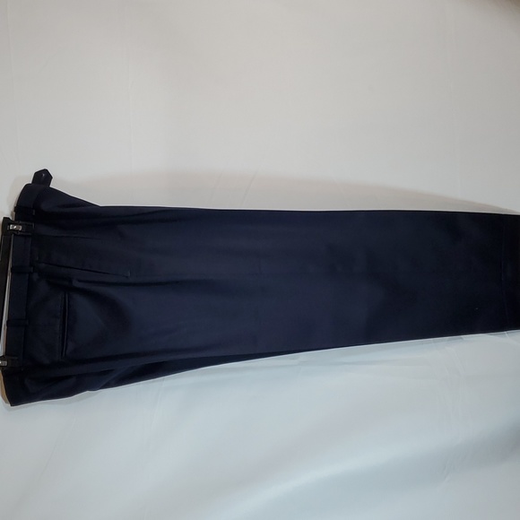 Men's Pleated Navy Blue Dress Pants - Picture 5 of 8